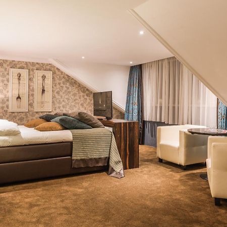 Van Der Valk Hotel Emmen Nieuw-Amsterdam Екстериор снимка
