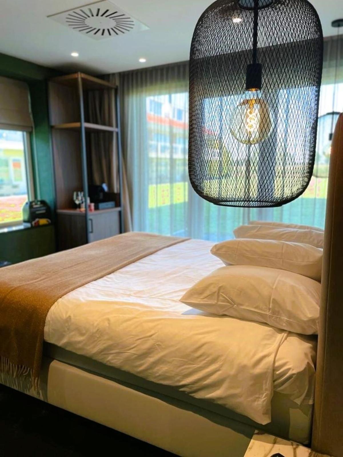 Van Der Valk Hotel Emmen Nieuw-Amsterdam Екстериор снимка